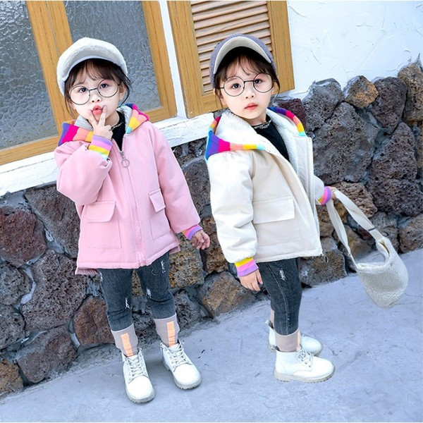 Geaca pentru fete pentru copii alb si roz cu aplicatie