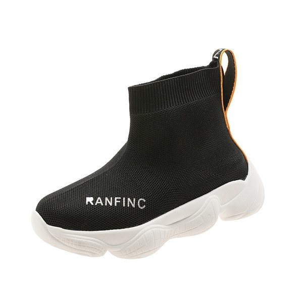 Aktuális női zoknis tornacipő durva talppal, fekete színben