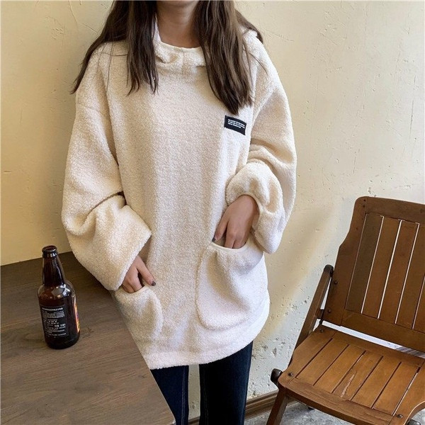 Női hétköznapi pulóver két színben, zsebekkel és kapucnival