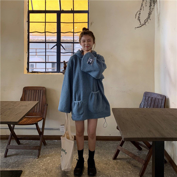 Női hétköznapi pulóver két színben, zsebekkel és kapucnival