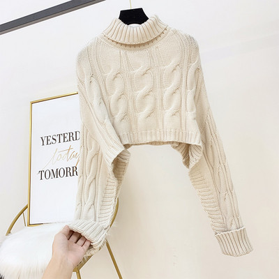 Rövid női pulóver magas gallérral - széles modell