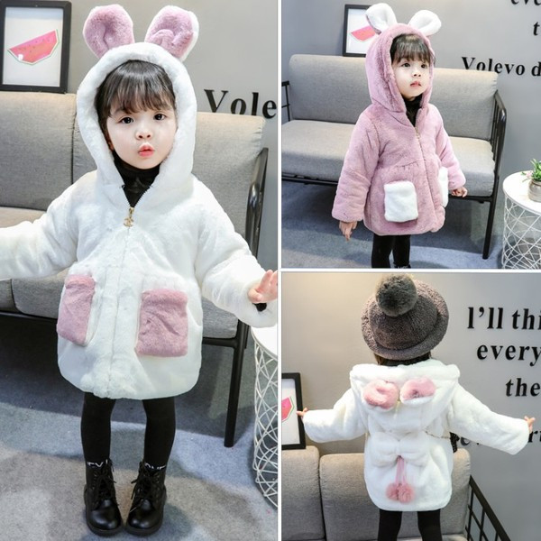 Aktuális fehér és rózsaszín 3D elemekkel ellátott gyerekkabát lányoknak