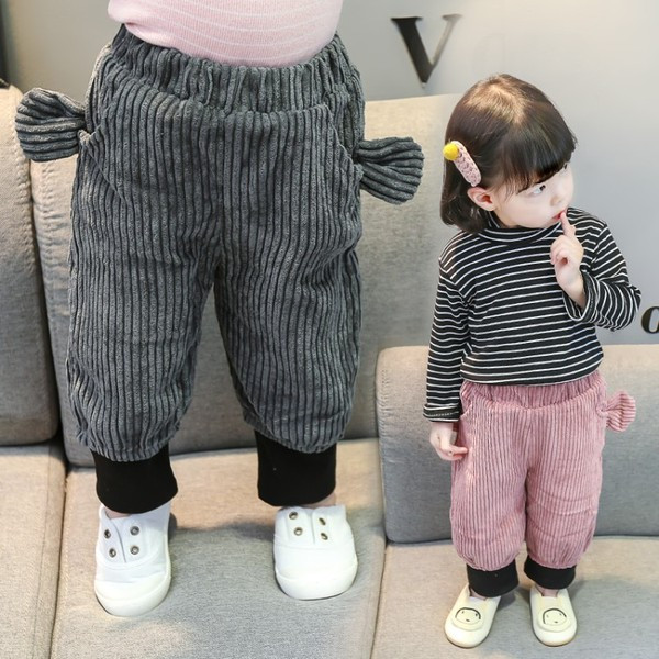 Modern gyereknadrág három színben, zsebekkel, magas derékkal