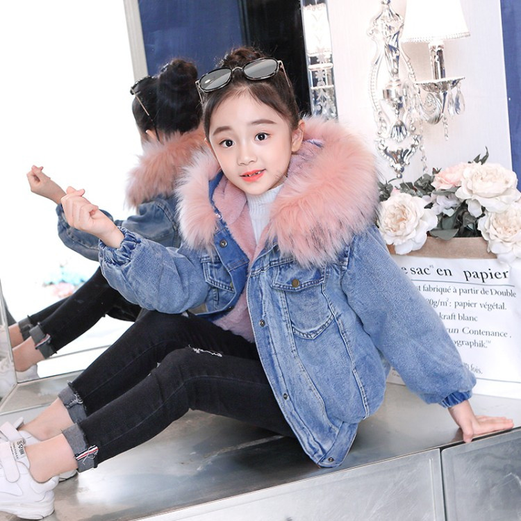 Παιδικό  τζιν μπουφάν για κορίτσια σε δύο χρώματα με κουμπιά και τσέπες