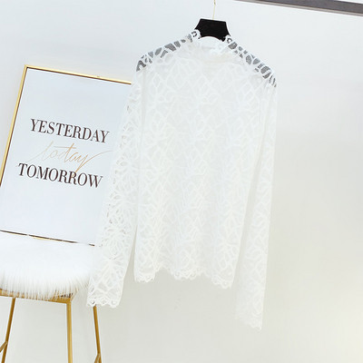 Női csipkeblúz fehér és fekete cipzárral