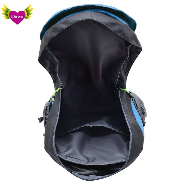 Turisztikai hátizsák cipzárral és két fogantyúval több színben