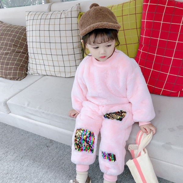 Set copii modern pentru fete in roz cu paiete