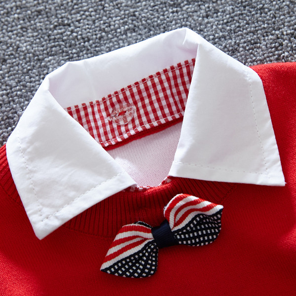 Παιδικό πουλόβερ για αγόρια σε κόκκινο χρώμα με κλασικό γιακά