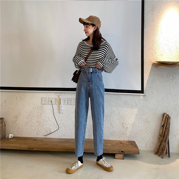 Női farmer egyenes modell magas derékkal, kék színben