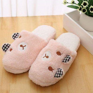 Meleg téli cipők különböző színekben és felhasználásban