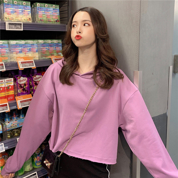 Modern női pulóver három színben kapucnival