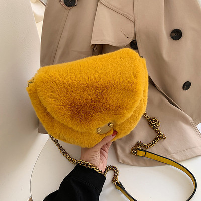 ÚJ modell női táska pehely és fém lánccal több színben