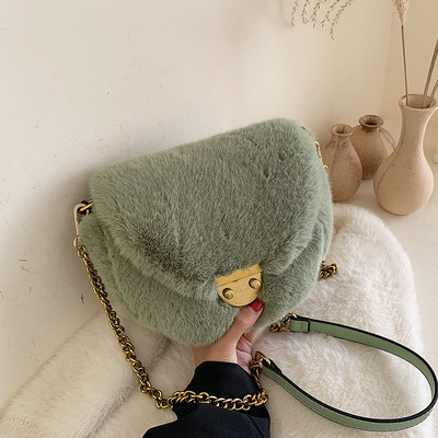 ÚJ modell női táska pehely és fém lánccal több színben