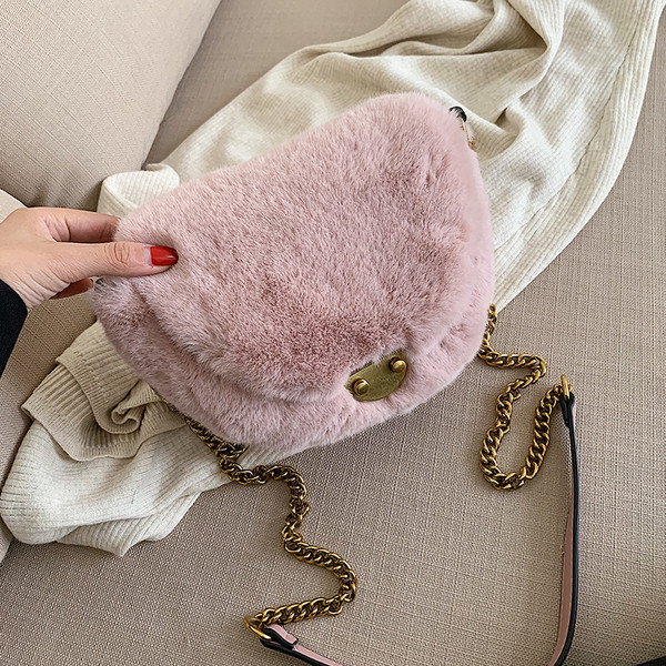 ÚJ modell női táska pehely és fém lánccal több színben
