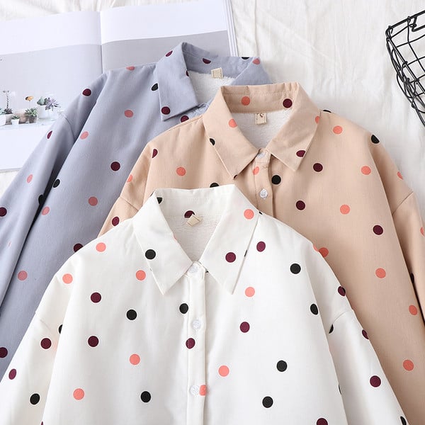 Modern női ing klasszikus gallérral, több színben pöttyökkel