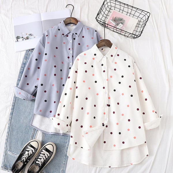 Modern női ing klasszikus gallérral, több színben pöttyökkel