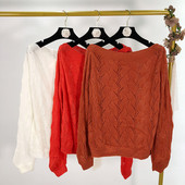 Vékony női pulóver csónakos nyakkivágással, három színben