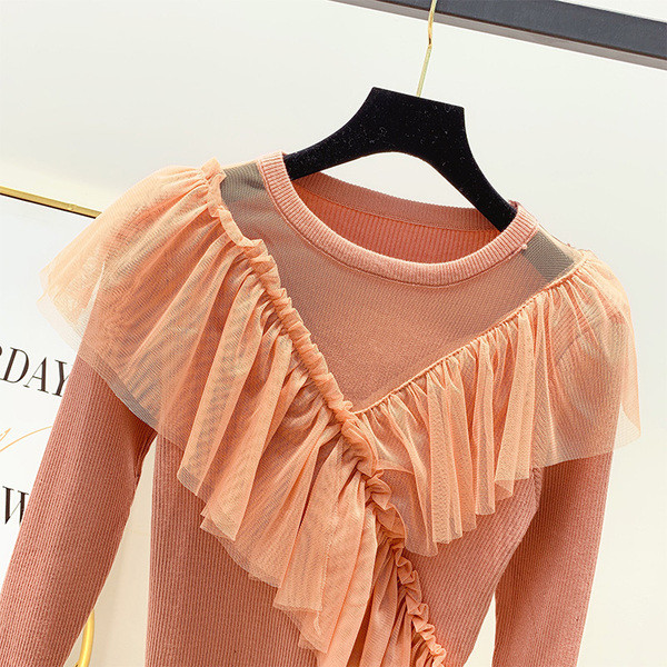 Lezser női blúz kerek nyakkivágással és tüllvel