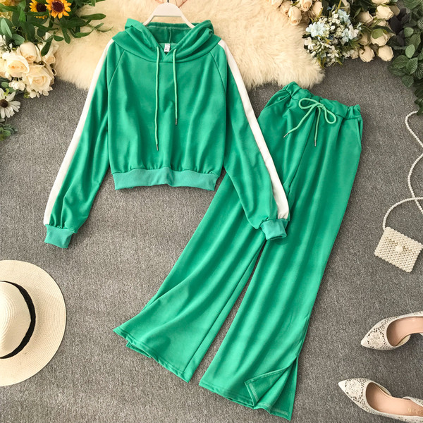 Két részből álló női sportszett - pulóver és bő nadrág több színben