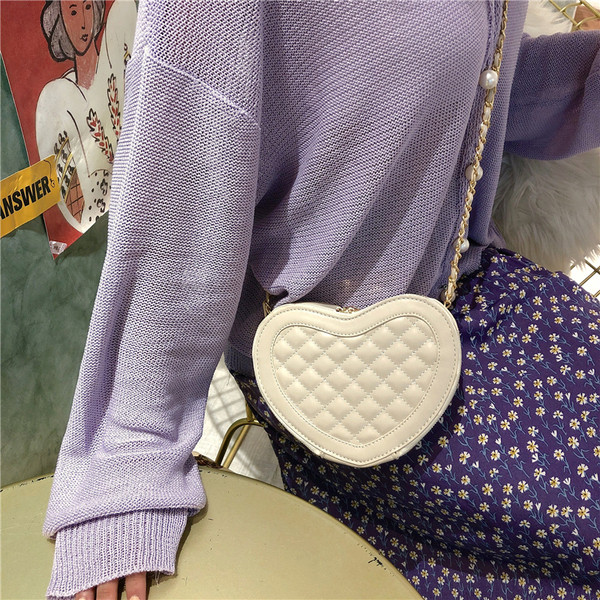 Modern női táska szív alakú hosszú füllel