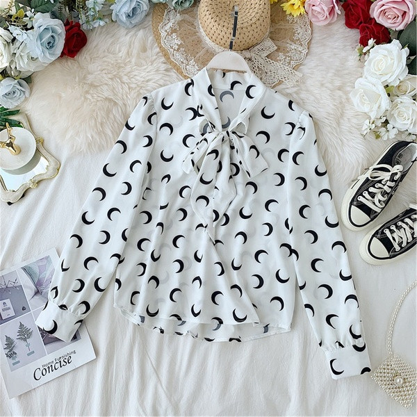 Naprakész női ing szalaggal és színes mintával