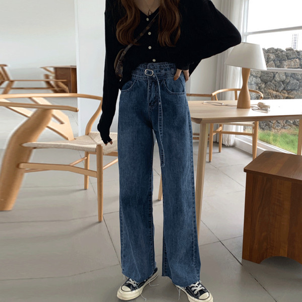 Női farmer magas derékkal és övvel kék színben