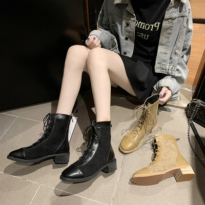 Γυναικείες μπότες με χοντρό τακούνι και  κορδόνια σε μπεζ και μαύρο χρώμα