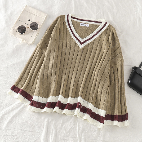 Alkalmi női pulóver spitz nyakkivágással, két színben