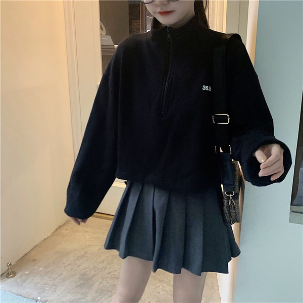 Női széles rövid blúz két színben, cipzárral