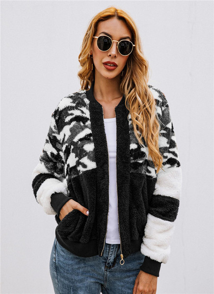 Új modell női pulóver terepszínű mintával és cipzárral fekete és kék színben