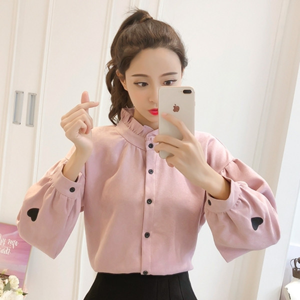 Modern női ing három színben, hímzéssel és gombokkal