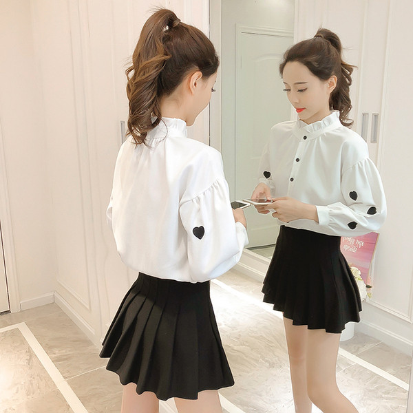 Modern női ing három színben, hímzéssel és gombokkal