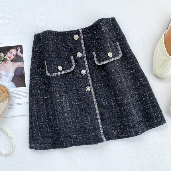 Stílusos női szoknya gombokkal, három színben