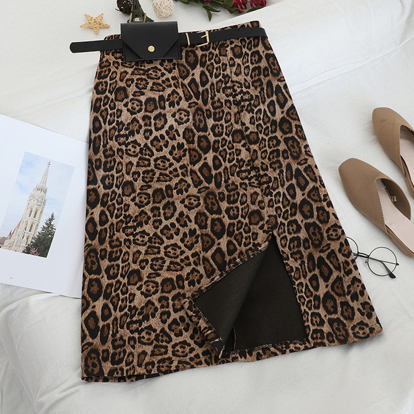 Fusta dama cu fanta si model leopard in doua culori