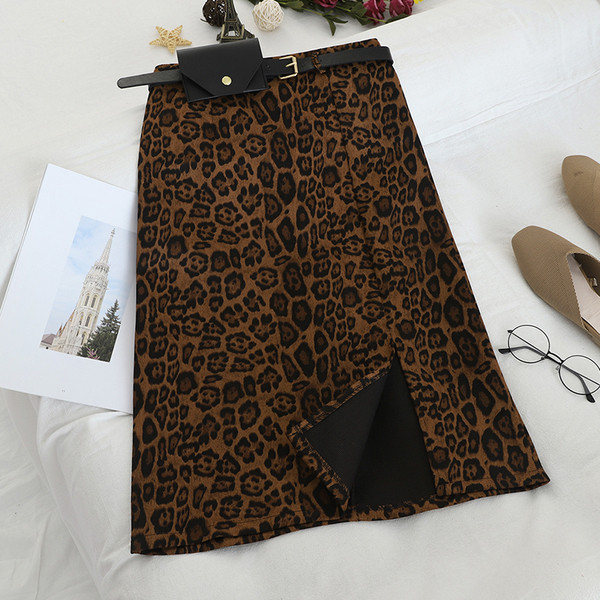 Fusta dama cu fanta si model leopard in doua culori