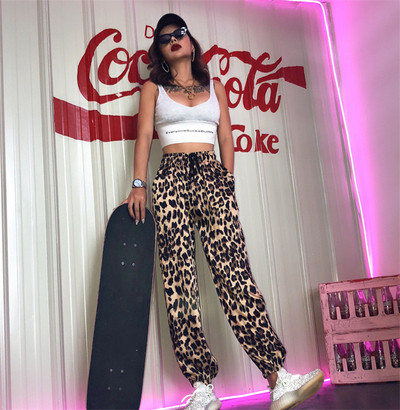 Pantaloni moderni de dama cu model animal si cravate maro