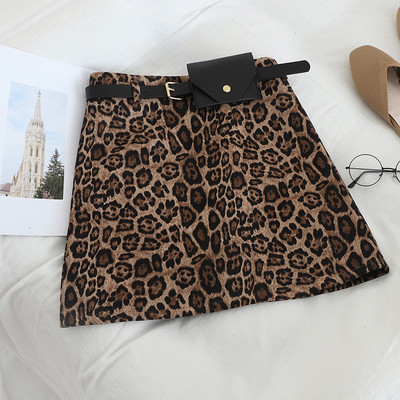 Rövid női szoknya övvel és leopárd mintával több színben