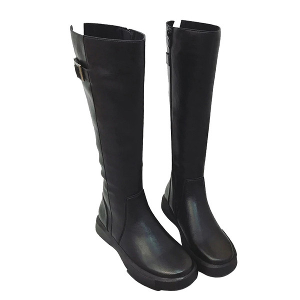 Lapos talpú női bőrcsizma fekete és barna színben