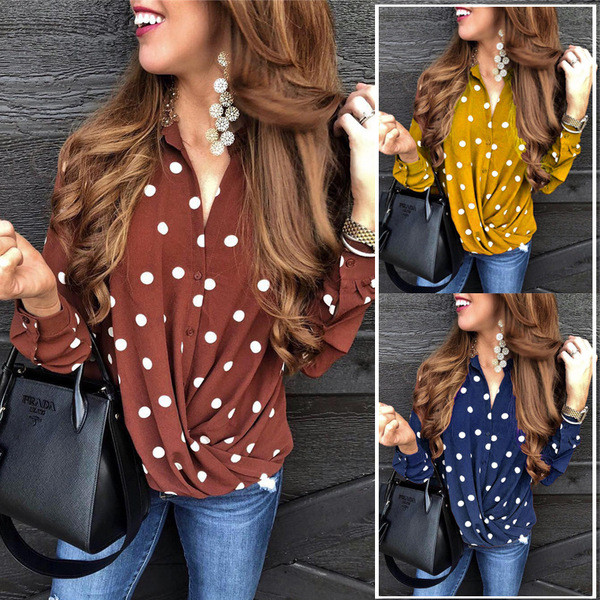 Modern női ing három színben pöttyökkel és spitz nyakkivágással