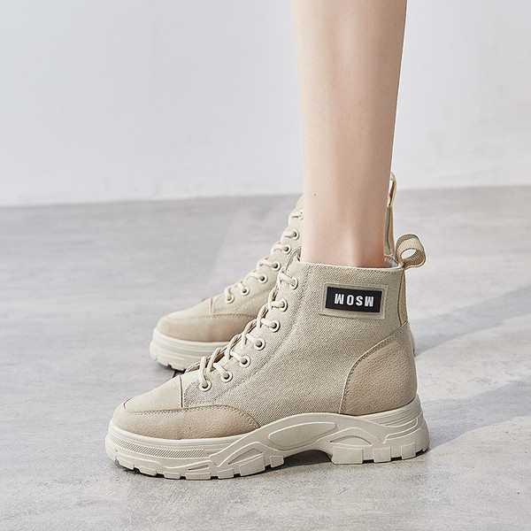 Cizme de toamna de dama din piele intoarsa cu talpa aspra in roz, bej si negru