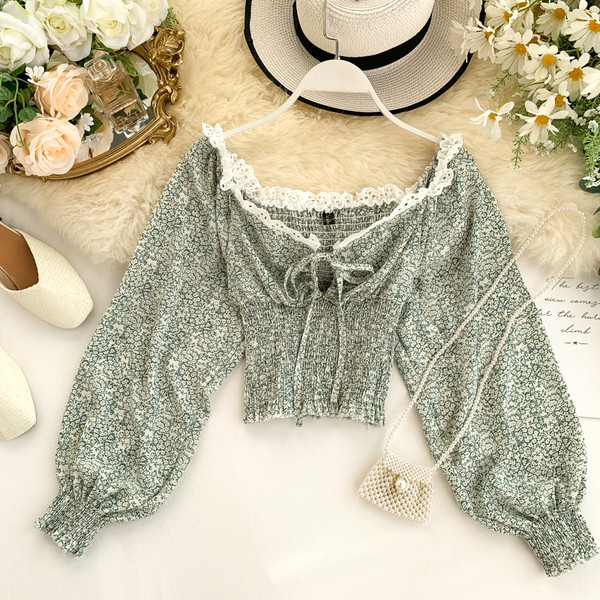 Rövid női ing nyakkendővel és csipke elemmel több színben