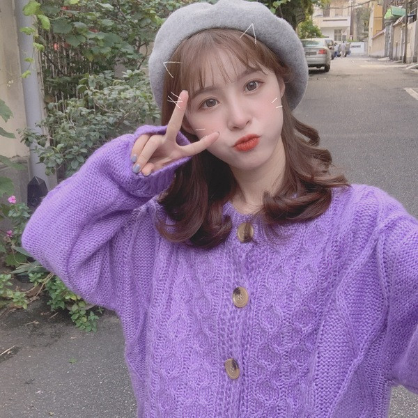 Γυναικεία ζακέτα με ωοειδές λαιμόκοψη και κουμπιά σε τρία χρώματα