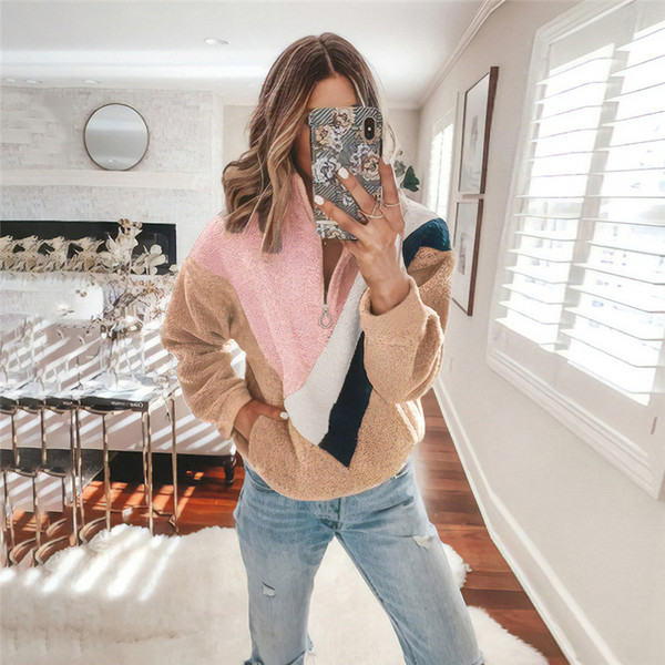 Új modell modern női pulóver bézs színben cipzárral