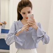 Cămașă de damă în dungi cu mâneci lungi și guler clasic