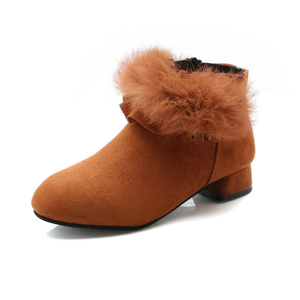 Női velúr csizma pehelyes barna, piros és fekete színekben