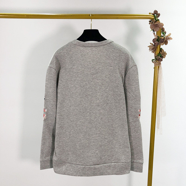 Szürke női blúz, hímzéssel és hosszú ujjal