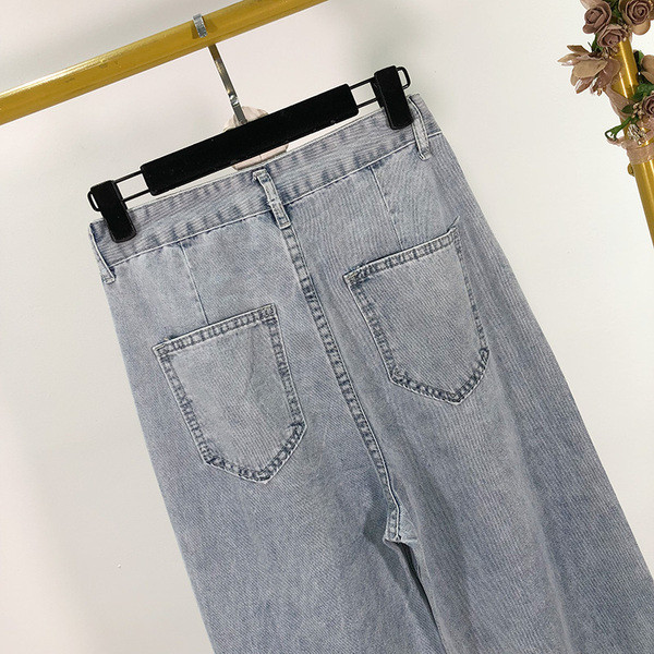 Blugi lungi de dama de culoare deschisa cu talie inalta si nasturi - model larg