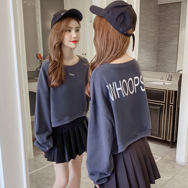 Női blúz széles modell három színben felirattal