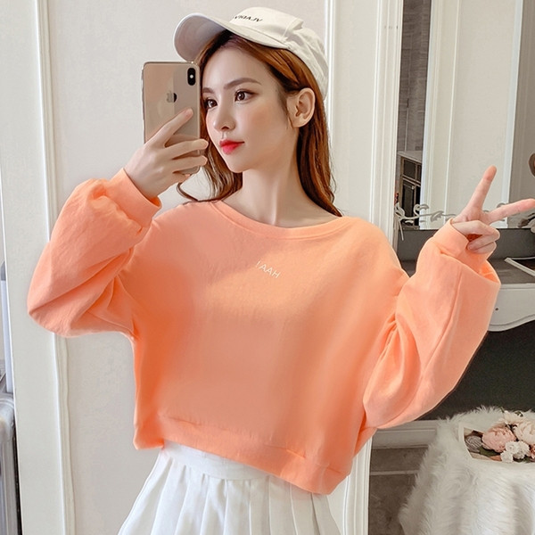 Női blúz széles modell három színben felirattal