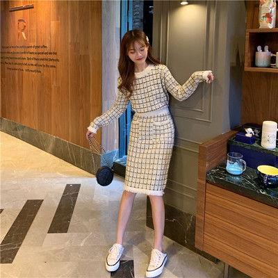 Női kockás szoknya és blúz szett két színben